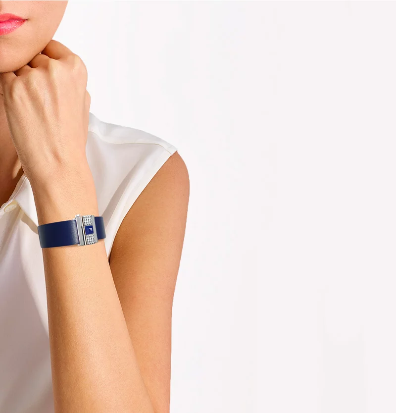 Bracelet femme en cuir bleu, personnalisable.